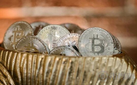 Changing the World from Shipping Containers to Stablecoins: The Power of Standards